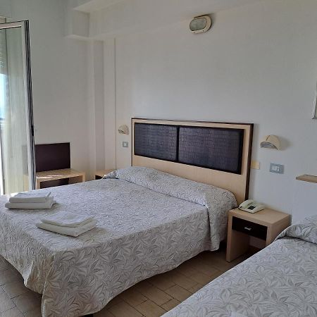 Hotel Marco Лидо-ди-Савио Экстерьер фото