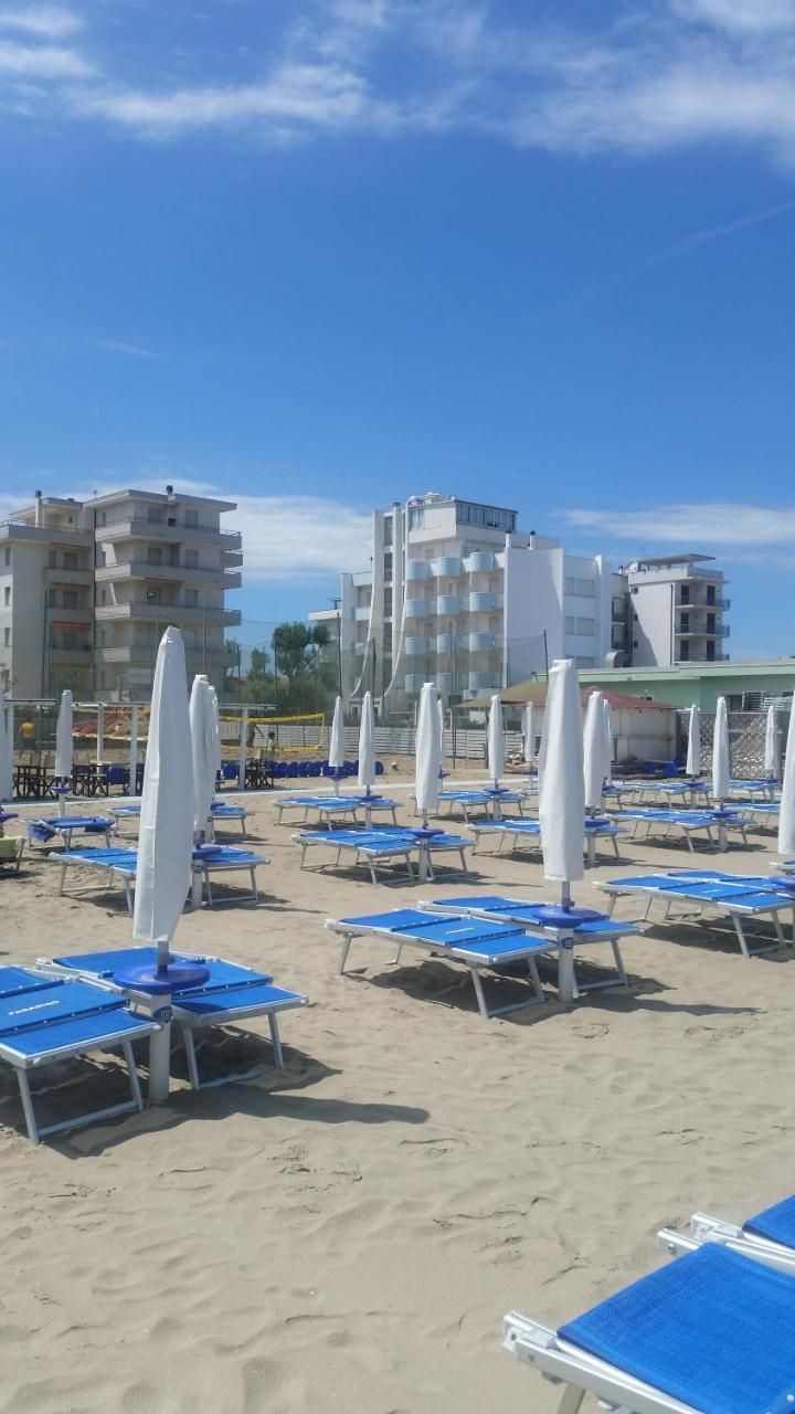 Hotel Marco Лидо-ди-Савио Экстерьер фото